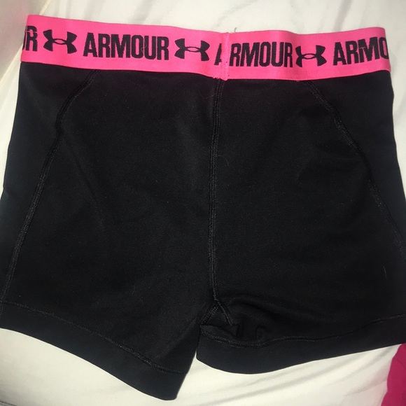 Under armor spandex - Picture 2 of 2